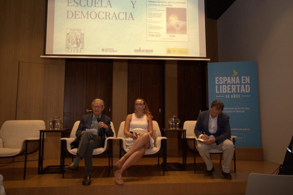 Fundación CIVES at Ateneo