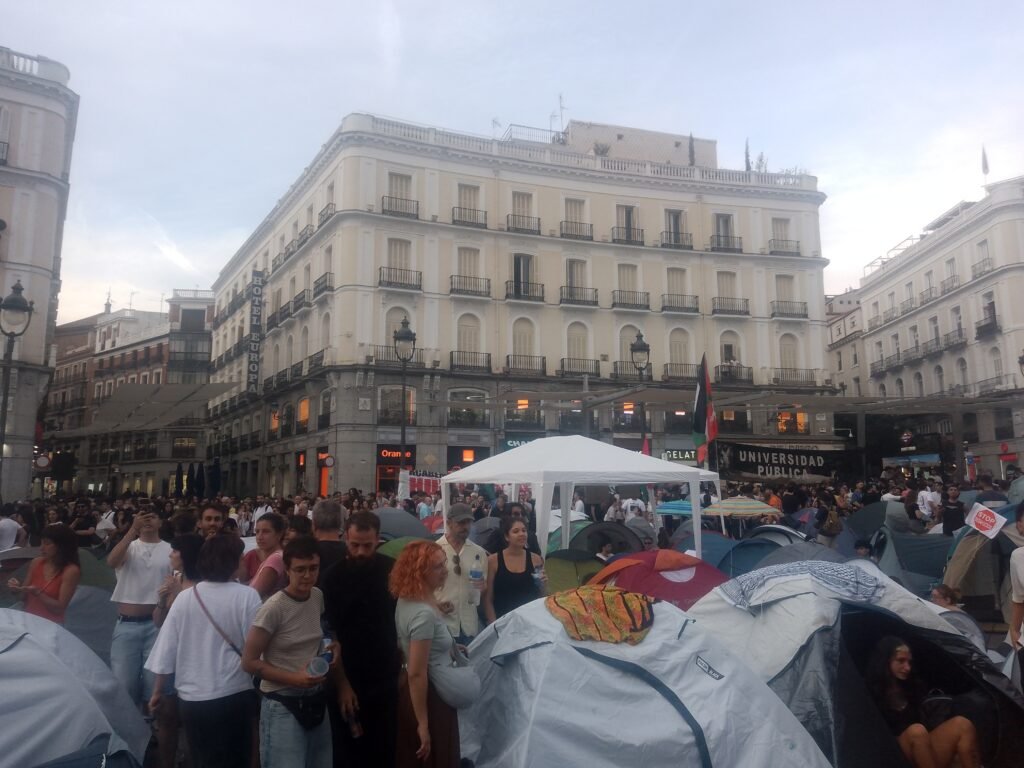 Puerta del Sol camp in Protest from Sindicato de Inquilinas e Inquilinos de Madrid continues