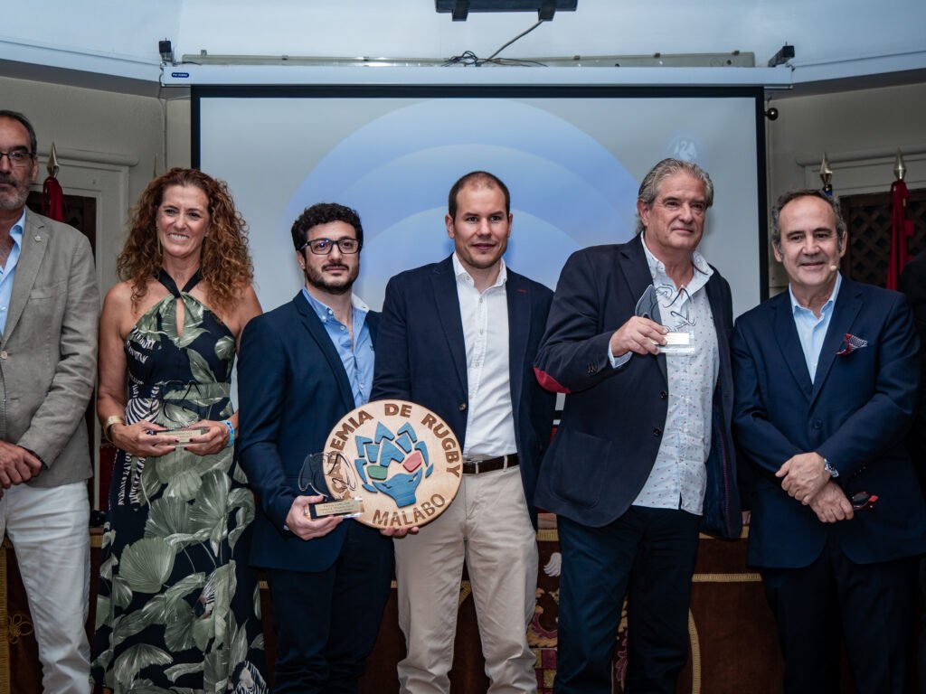 Rugby Malabo with their Cisne Premio